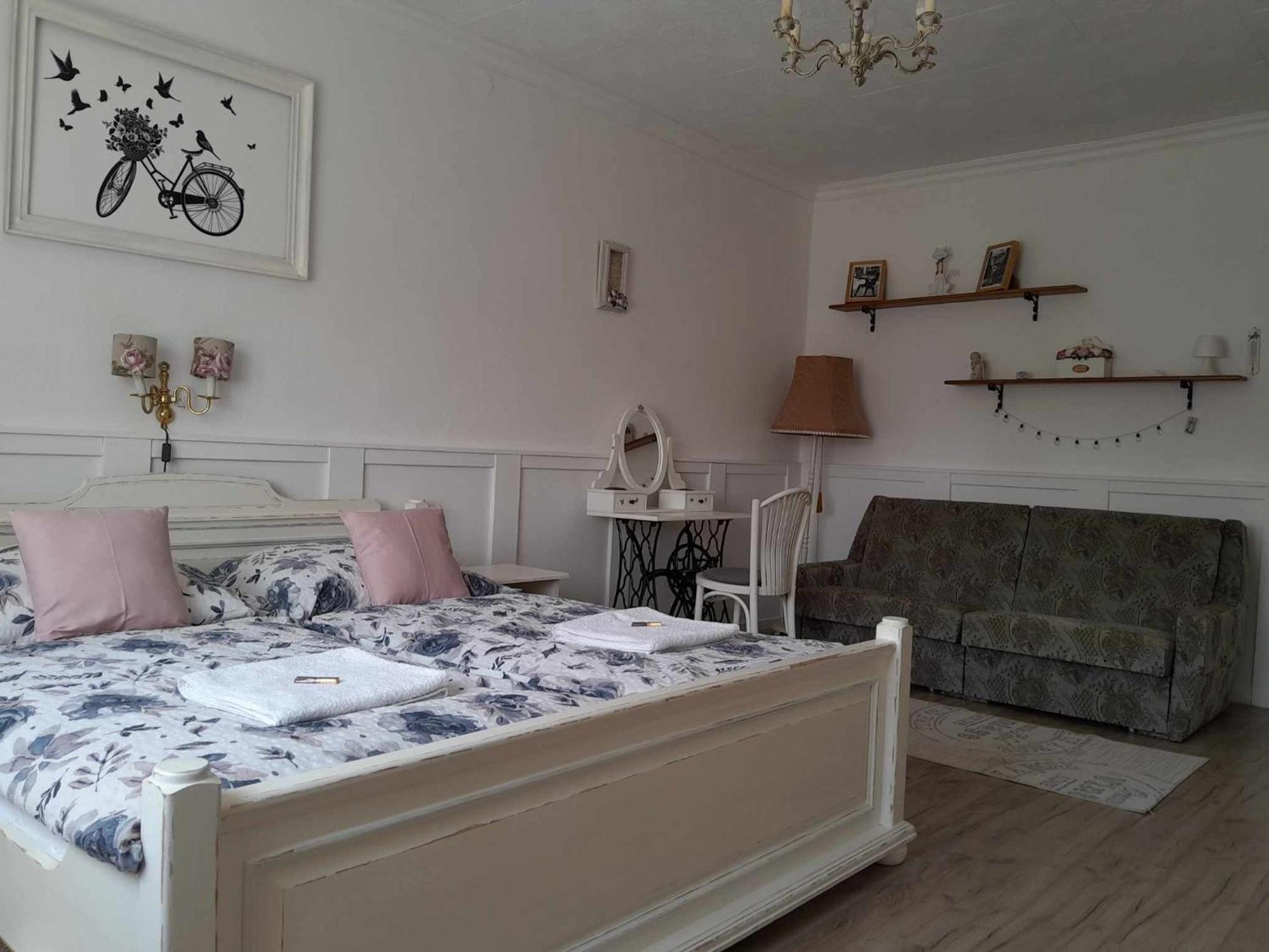 Edina Vintage Vendeghaz Apartment Mosonmagyaróvár Екстериор снимка