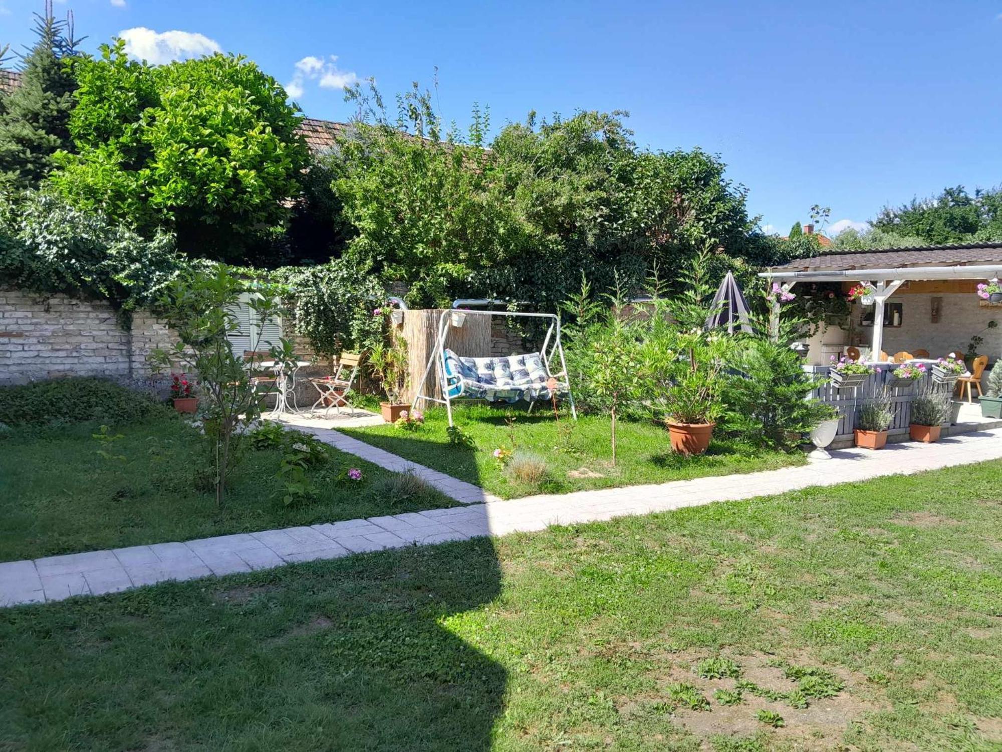 Edina Vintage Vendeghaz Apartment Mosonmagyaróvár Екстериор снимка