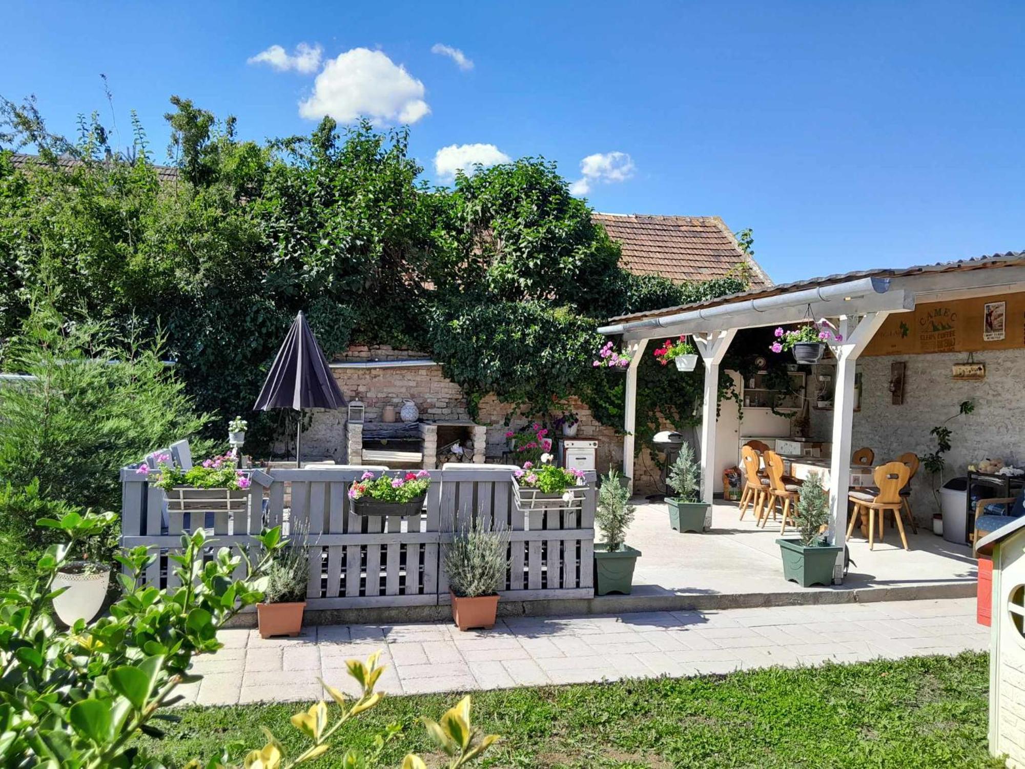 Edina Vintage Vendeghaz Apartment Mosonmagyaróvár Екстериор снимка
